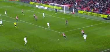 中场三人组化学反应太强（中场三人组默契爆棚）