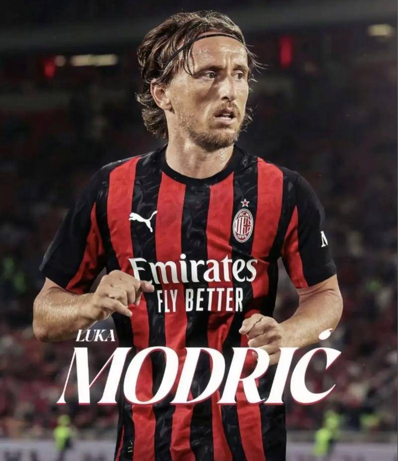 阿斯：德容已经退烧，参加了巴萨周四的训练课（阿斯报道：德容已退烧，周四随巴萨合练）