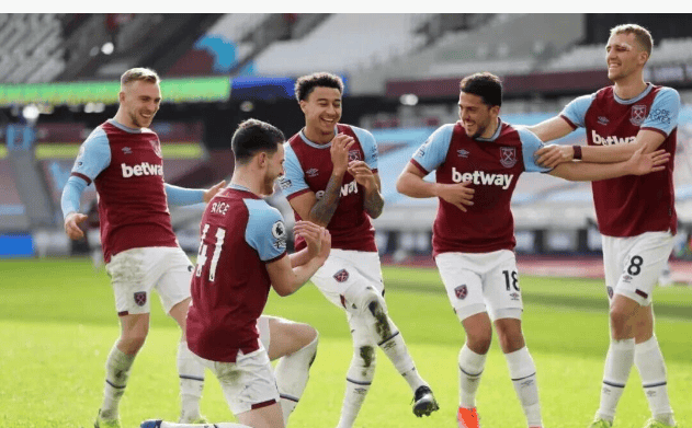 NBA新秀观察：状元秀首战亮眼,（NBA新秀速递：状元首秀惊艳）