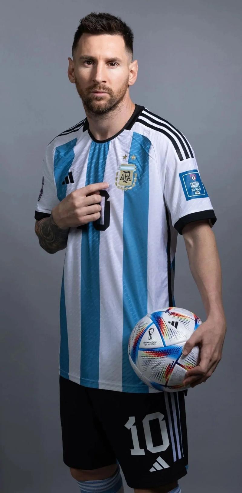 成都vs广岛三箭：费利佩、周定洋出战，德尔加多替补（成都迎战广岛三箭：费利佩、周定洋出战，德尔加多列替补）