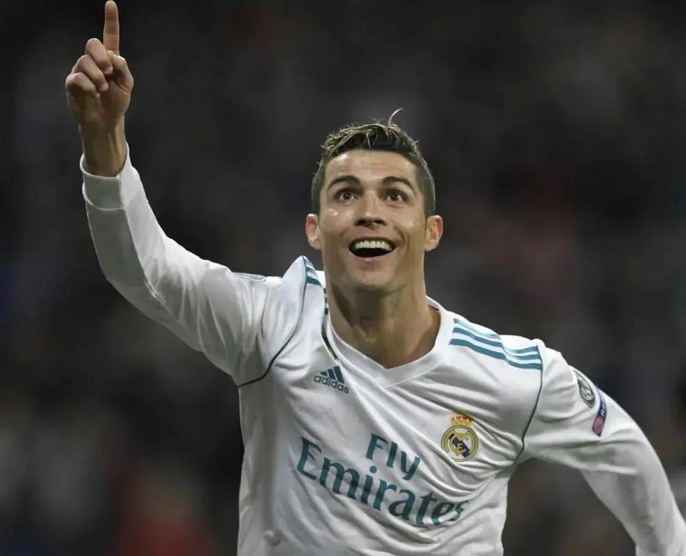 记者：金玟哉经纪人仍在和利雅得胜利谈判，球员渴望转会（记者：金玟哉经纪人与利雅得胜利仍在洽谈，球员盼尽快转会）