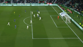 25球追平C罗，姆巴佩是赛季前20场进球最多的皇马球员（姆巴佩前20场轰25球，追平C罗成皇马同期进球第一人）